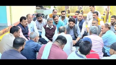 कलोल: बरठीं के पास भल्लू पुल के पास 7 अक्टूबर को हुए दर्दनाक बस हादसे के पीड़ित परिवारों से की गई मुलाकात