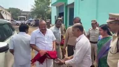 சிதம்பரம்: சிதம்பரத்தில் கால்நடை தீவனம் தயாரிக்கும் தொழிற் கூடத்தை அமைச்சர் திறந்து வைத்தார்