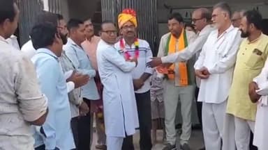 रावला: भाजपा कार्यकर्ताओं ने रावला में अग्रवाल समाज के अध्यक्ष मुकेश अग्रवाल का भव्य स्वागत किया