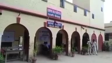 खजनी: खजनी थाना क्षेत्र में महिला संदिग्ध परिस्थितियों में जली, पति हिरासत में, मेडिकल कॉलेज में गंभीर हालत में इलाज जारी