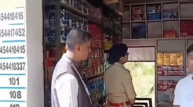 त्योहारों से पहले डीएम-SP का एक्शन मोडः पटाखा दुकानों का निरीक्षण, सुरक्षा व्यवस्था पर दिए सख्त निर्देश #kanpurdehat