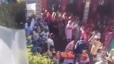 खुंडियां: तहसील खुंडिया के हरी गांव में एक साथ जलीं बाप-बेटे की चिताएं, सड़क हादसे का शिकार हुए थे बाप-बेटा