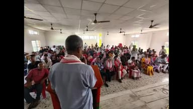 জলহ ভাগ: ভাৰতীয় জনতা পাৰ্টী বাক্সা জিলাৰ প্ৰাক্তন সভাপতি দীনেশ বসু  নৱ নিযুক্ত সভাপতি ৰিদীপ কুমাৰ ডেকাক দায়িত্বভাৰ অৰ্পণ