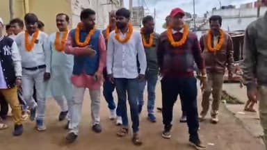 ସୁନାବେଡା: ସିମିଳିଗୁଡା କାକିଗାଁରେ ଚାଲିଥିବା ଫୁଟବଲ ମ୍ୟାଚରେ ଅତିଥି ଭାବେ ଯୋଗଦେଇ ଖେଳାଳିଙ୍କୁ ଉତ୍ସାହିତ କଲେ କୋରାପୁଟ ଜିଲ୍ଲା କଂଗ୍ରେସ ସଭାପତି