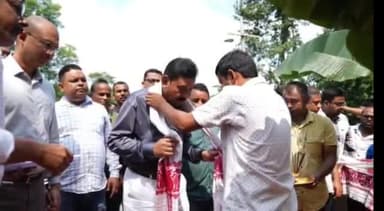 বজালী ভাগ: ৪০ লাখ টকা ব্যয় সাপেক্ষে নলীপাৰাৰ গৰাখহনীয়া প্ৰতিৰোধৰ কামৰ শুভাৰম্ভ কৰে মন্ত্ৰী ৰণজিৎ কুমাৰ দাসে