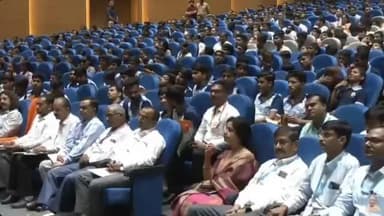 योगीजी के द्वारा नवयुवाओं को स्वस्थ प्रतिस्पर्धा के लिए संबोधित किया गया लखनऊ में #up #yogiji
साभार योगीजी फेसबुक पेज
