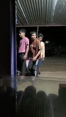 #shop #अंधेरा देख #करने लगे #चोरी #comedy #funny #trending #viral #2025shorts #memes #entertainment #fun #follow #reels