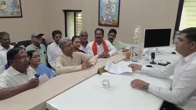 मुर्तीजापूर: सर्वोच्च न्यायालयाचे मुख्य न्यायमुर्ती यांच्यावर भर न्यायालयात बूट फेक करणाऱ्यांवर एफ आय आर दाखल करा,डॉ.श्रीकांत तिडके