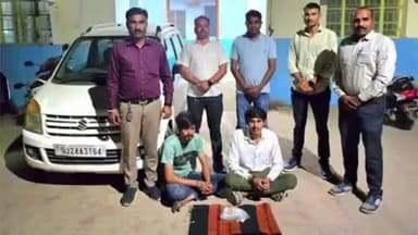 હારીજ: હારીજ ચાણસ્મા રોડ ઉપર નાયરા પેટ્રોલપમ્પ ઉપર થી બે ઇસમોને 1.52 લાખના મુદામાલ સાથે ઝડપી પાડયો