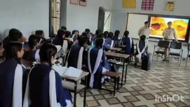 हरिपुर: राजकीय वरिष्ठ माध्यमिक पाठशाला हरिपुर में जिला पुलिस देहरा द्वारा एकदिवसीय जागरूकता शिविर का आयोजन किया गया