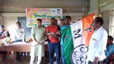 পিংলা: ডেবরা: কুশুমদা এলাকায় তৃণমূল কংগ্রেসের বিজয়ার প্রস্তুতি সভায় বিজেপি ছেড়ে যোগদান তৃণমূলে