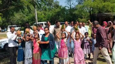 બોડેલી: વિકાસ સપ્તાહ અંતર્ગત ધારાસભ્યની ઉપસ્થિતિમાં નાના કાટવા ગામે ઉજવણી કરાઈ.