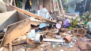 வால்பாறை: வெள்ளமலை டனால் எஸ்டேட் பகுதியில் மளிகை கடையை உடைத்து சூறையாடிய காட்டு யானைகள்