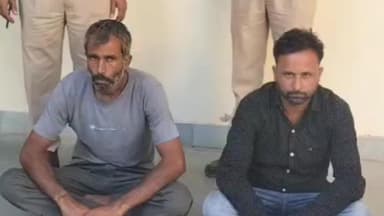 सीकर: जेरठी गांव में गाय को पिकअप से बांधकर घसीटने के मामले में पुलिस ने दो आरोपियों को किया गिरफ्तार
