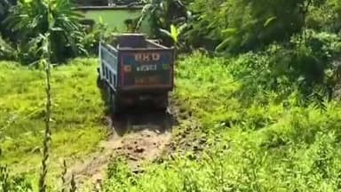 କୁଜଙ୍ଗ: କୁଜଙ୍ଗ ଥାନା ଅଧିନ ସନ୍ତରା ହମ୍ସ ପାଖରେ ଭାରସ୍ୟାମ ହରାଇ ହାଇୱା ଦୁର୍ଘଟଣା ଗ୍ରସ୍ତ ଅଳ୍ପକେ ବର୍ତ୍ତିଲେ ଚାଳକ