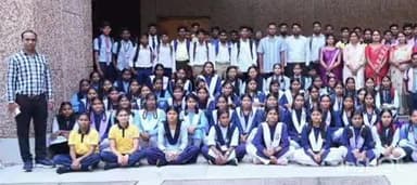 राजनांदगांव: राजनांदगांव जिले के 85 विद्यार्थियों ने किया आईआईटी भिलाई का शैक्षणिक भ्रमण