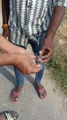 #happydiwali #पटाखा बम सर पे फोड़ दिया #comedy #funny #trending #viral #2025shorts #memes #entertainment #fun #follow