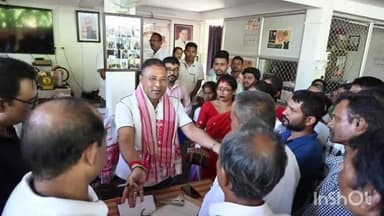 টিংখং: টিংখাং বিধায়ক কাৰ্যালয়ত বিভিন্ন দল সংগঠনৰ আৰু শ শ ৰাইজৰ সৈতে বিভিন্ন বিষয়ত মত বিনিময় কৰে মন্ত্ৰী বিমল বৰাই