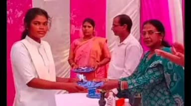नौगढ़: नौगढ़ में लड़कियों के नेतृत्व और स्वतंत्र पहचान पर हुआ विशेष आयोजन