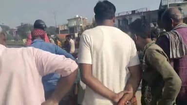 बरहज: देवरिया में पुरवा चौराहा स्थित शिवाय होटल के सामने ट्रेन की चपेट में आने से एक व्यक्ति की मौत