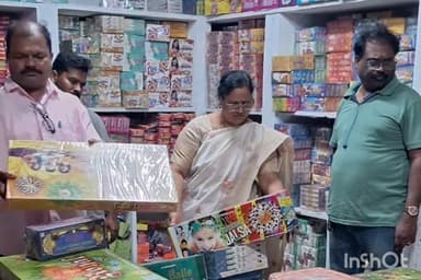 శృంగవరపుకోట: తూనికల కొలతల ఆధ్వర్యంలో ఎస్.కోట లో విస్తృత దాడులు 11 కేసులు నమోదు