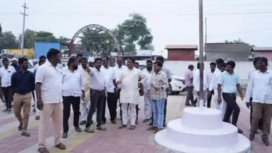 ಪಟ್ಟಣದ ಆರೋಗ್ಯ ಕೇಂದ್ರಕ್ಕೆ ಭೇಟಿ ನೀಡಿ ಮೂಲಭೂತ ಸೌಕರ್ಯ ಪರಿಶೀಲನೆ ಮಾಡಿದ ಶಾಸಕ ಅಶೋಕ್ ಮನಗೂಳಿ
