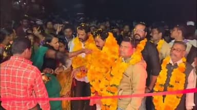 କୋରାପୁଟ: କୋରାପୁଟ ସଦର କୋଲାବ ନଗର ରେ ଗଜଲକ୍ଷ୍ମୀ ପୂଜା ଉପଲକ୍ଷେ ନୂତନ ନାଟକ କୁ ଫିତା କାଟି ଶୁଭାରମ୍ଭ କଲେ କୋରାପୁଟ ବିଧାୟକ ରଘୁରାମ ମାଛ।