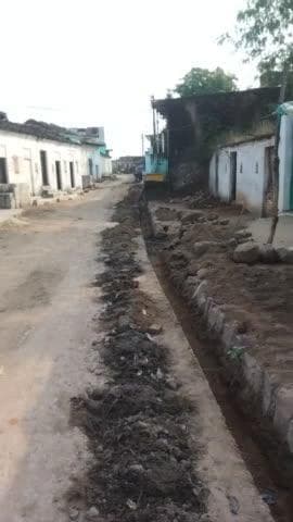 gram Guna me nali banai ja rahi hai