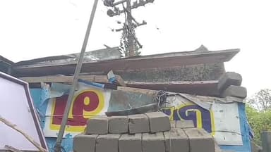 ஏற்காடு: கடையின் மேற்கொறியை பிரித்து சிகரெட் பாக்கெட்டுகளை அள்ளிச் சென்ற திருடன் .ஏற்காட்டில் பரபரப்பு சம்பவம்