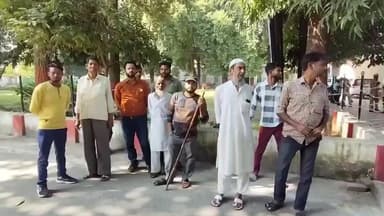लखीमपुर: दीपावली पर बुझी उम्मीदों की लौ: लखीमपुर में पटाखा कारोबारियों ने जताई नाराजगी, बोले,अब कैसे चुकाएँगे कर्ज? #jansamasya