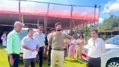 টিয়ক: জিষ্ট'ত অনুষ্ঠিত হব লগীয়া মেগা স্বাস্থ্য শিৱিৰৰ স্থান পৰিদৰ্শন কৰে জিলা আয়ুক্তই