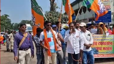 রাইপুর: কয়েকশো কোটি টাকা উড়ে গেল ধুলোয়, কয়েক মাসেই ভাঙা বাঁকুড়া-ঝাড়গ্রাম রাস্তা নিয়ে পি মোড়ে বিজেপির বিক্ষোভ
