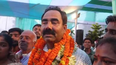 कांटी: कांटी विधानसभा क्षेत्र से पूर्व मंत्री इसराइल मंसूरी ने किया नामांकन दाखिल, संबोधन में विरोधियों पर बोला हमला