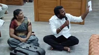 திண்டிவனம்: திண்டிவனம் நகராட்சியில் அடிப்படை வசதிகள் முறையாக செய்து கொடுக்கவில்லை பாட்டாளி மக்கள் கட்சியைச் சேர்ந்த நகர் மன்ற  உறுப்பினர்கள் தர்ணா போராட்டத்தில் ஈ