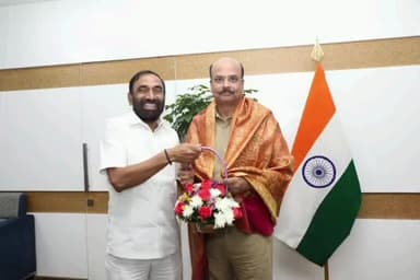 కోరుట్ల: రాష్ట్ర డిజిపి ఇంటలిజెన్స్ చీఫ్ లను మర్యాదపూర్వకంగా కలిసిన కోరుట్ల నియోజకవర్గ కాంగ్రెస్ పార్టీ ఇంచార్జ్ నర్సింగ్ రావు