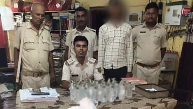 सुप्पी: सुप्पी पुलिस ने चोरी की दो बाइक और 180 लीटर शराब के साथ एक व्यक्ति को गिरफ्तार किया
