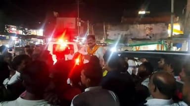 आज क्षेत्र दौरा में चांद बाजार में अपने समर्थकों को अपील करते हुए जमा खान जी 18 तारीख को नामांकन में शामिल होने के लिए
