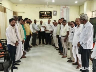 उमरी: शेतकऱ्यांची दिवाळी अंधारात होत असल्याने शासनाचे लक्ष वेधण्यासाठी गावपातळीवर बोंब मारो आंदोलन:शेतकरी संघर्ष समितीचेनिवेदन