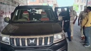 नौगढ़: चंदौली में यातायात नियम तोड़ने वालों पर बड़ी कार्रवाई, 228 वाहनों का चालान और ₹330000 का वसूला गया जुर्माना