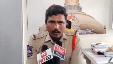 మునగాల: సోషల్ మీడియాలో అనుచిత పోస్టులు పెడితే చర్యలు తప్పవు :మునగాల ఎస్సై ప్రవీణ్ కుమార్