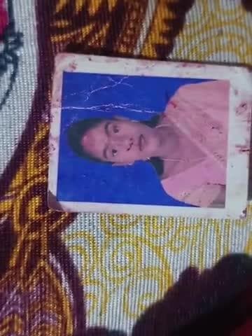 8102938076pe call kare hukwa name poonam devi chanipur thana ke rahne wale 3din se lapta ha please kisko ko pta ha tho