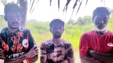 பட்டுக்கோட்டை: படகு பழுதானதால் திசை மாறினர்... இலங்கை கடற்படையினரிடம் மாட்டிக் கொண்ட தஞ்சை மீனவர்கள்