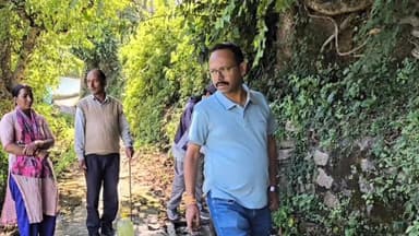 बाराकोट: बाराकोट के झिरकुनी गांव में उल्टी दस्त की सूचना पर डीएम के निर्देश पर जलसंस्थान और जलनिगम की टीम मौके पर पहुंची