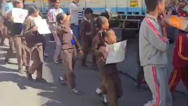 पूह: किन्नौर के पूह में स्वास्थ्य विभाग और स्कूली बच्चों ने नशे के खिलाफ निकाली जागरूकता रैली