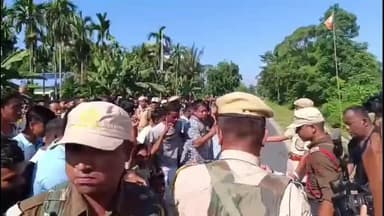 বাক্সা: বাক্সা জিলা কাৰাগাৰ চৌহদত অপ্ৰিতীকৰ
পৰিৱেশ সৃষ্টি কৰাৰ সন্দেহত এতিয়ালৈ আটক