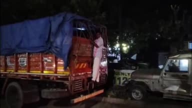 हाटा: गोवंशों की कराह से गूंज उठा कोतवाली परिसर, वायरल वीडियो के बाद पुलिस हुई हरकत में