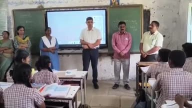 భిక్కనూర్: ఉపాధ్యాయుడిగా మారి 10వతరగతి విద్యార్థులకు పాఠంబోధించి ఇస్రోసందర్శనకు ఎంపికైన ఇద్దరు విద్యార్థినీలను అభినందించిన కలెక్టర్