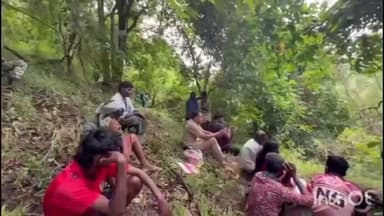 അട്ടപ്പാടിയിൽ ഉൾവനത്തിൽ കുഴിച്ചിട്ട ആദിവാസി സ്ത്രീയുടെ മൃതദേഹം കണ്ടെത്തി