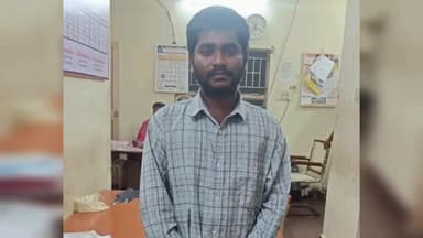 விக்கிரவாண்டி: விக்கிரவாண்டி அழுக்கு பாலம் அருகே காரின் சீட் கவரில் ரகசிய அறை வைத்து மதுபானங்கள் கடத்தியவர் கைது