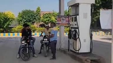 खेडा जलालपुर BPCL पेट्रोल पंप मुख्यमत्री के आदेशों की उडाई जा रही धज्जीया बिना हेलमेट दिया जारहा पेट्रोल प्रसाशन मौन